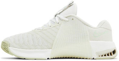 (W) 耐克Metcon 9高级款 '海玻璃金属金' FJ1571-001 Lookbook (W) 耐克Metcon 9高级款 '海玻璃金属金' FJ1571-001