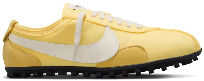 women-nike-moon-og-soft-yellow-iw-0955-700