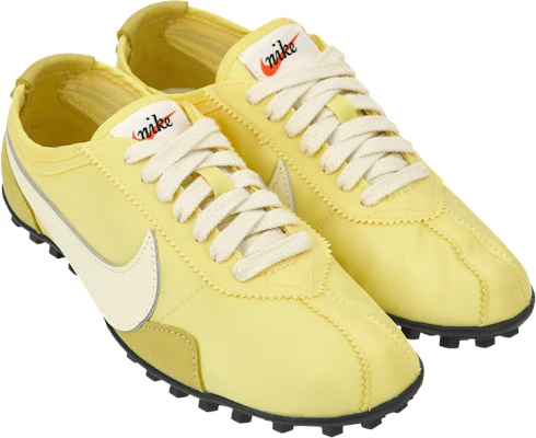 (W) Nike Moon OG ''Kuning Lembut'' IW0955-700 Shop (W) Nike Moon OG ''Kuning Lembut'' IW0955-700