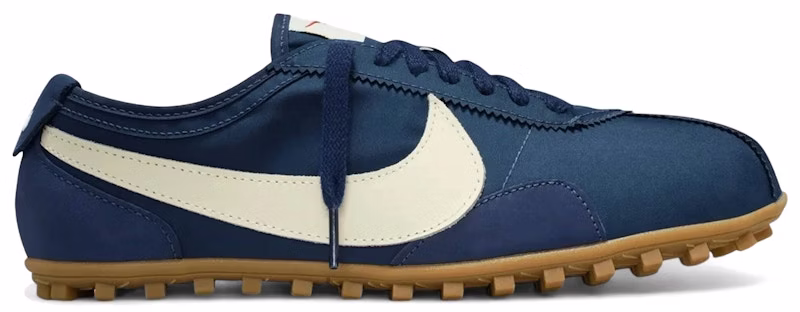 women-nike-moon-shoe-midnight-navy-gum-iw-0955-400