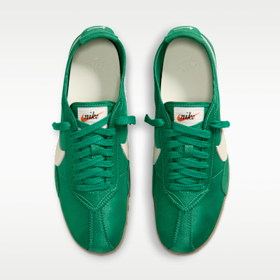 Shop (W) Nike 月球鞋 OG 綠松石/黑色淺棕/柔珍珠 IW0955-300