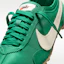 Sizing (W) Nike 月球鞋 OG 綠松石/黑色淺棕/柔珍珠 IW0955-300