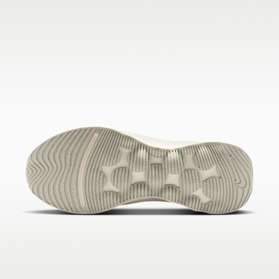 Order (Women) Nike Motiva 2 SE Chalk/Light All Wood Brown/Sail/Barely Green IO8230-100