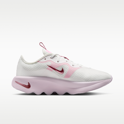 Lookbook (W) Nike Motiva 2 Bianco Summit/Lilla Sbiadito/Rosa Chiaro/Fumo Rosa II7278-103