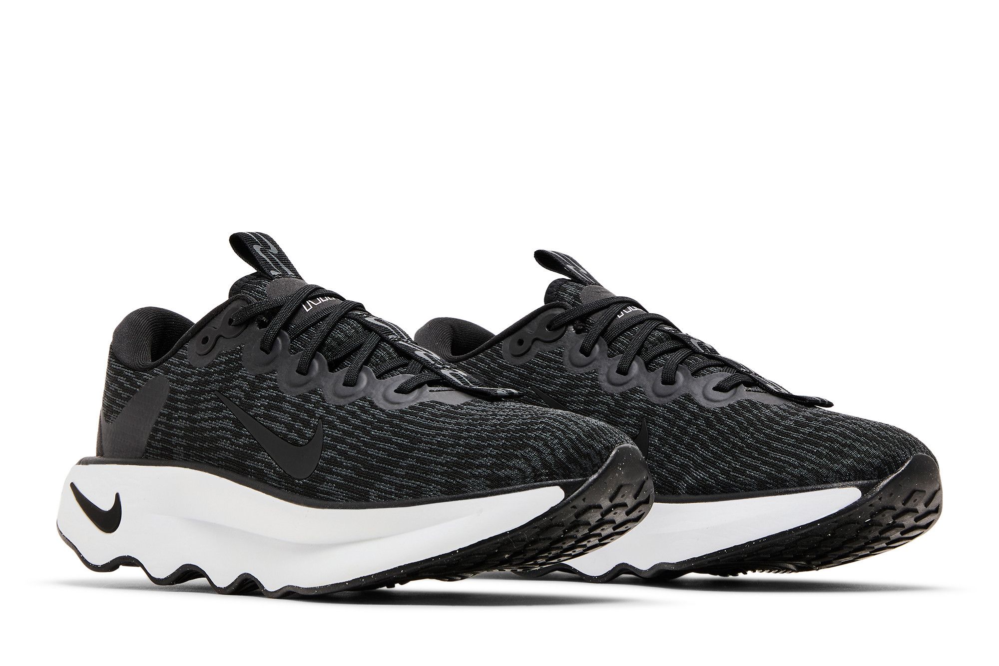 Cheap (W) Nike Motiva ''Zwart Wit'' DV1238-001