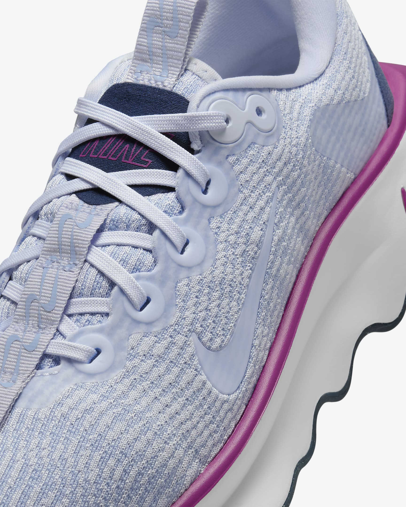 Cheap (W) Nike Motiva ''Football Grau Hot'' DV1238-008