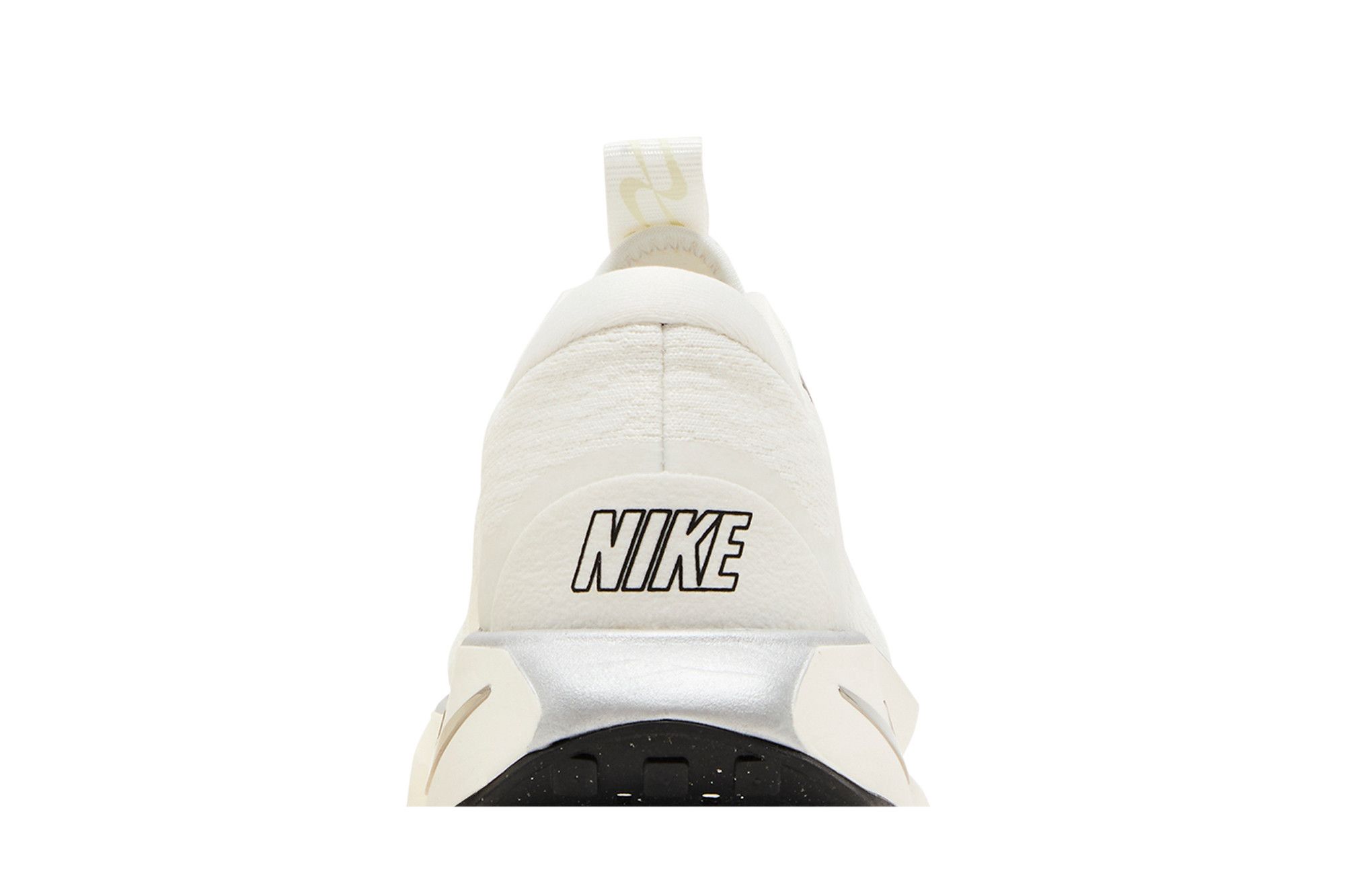 Sizing (W) Nike Motiva ''Summit White Zwart'' DV1238-103