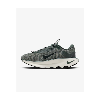 (W) Nike Motiva 'Vintage Green Light'