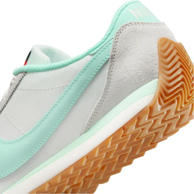 (W) NIKE Sepatu Kasual Nike Pacific HM4771108 1