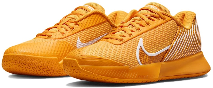 (W) ナイキコート エア ズーム ヴェイパー プロ 2 HC “サンイヤル” DR6192-700 Lookbook (W) ナイキコート エア ズーム ヴェイパー プロ 2 HC “サンイヤル” DR6192-700