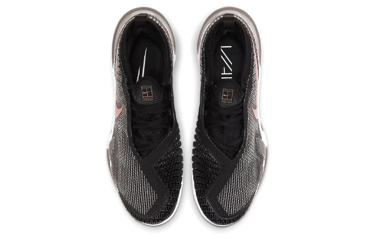 Shop (W) ナイキコート リアクト ヴェイパー NXT "ブラック/メタリックレッドブロンズ" CV0742-002