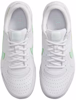 Shop 耐吉Zoom Court Lite 3低幫網球鞋 女款 白綠