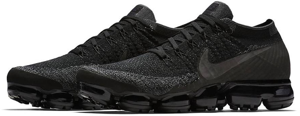 Nikelab vapormax triple black deals
