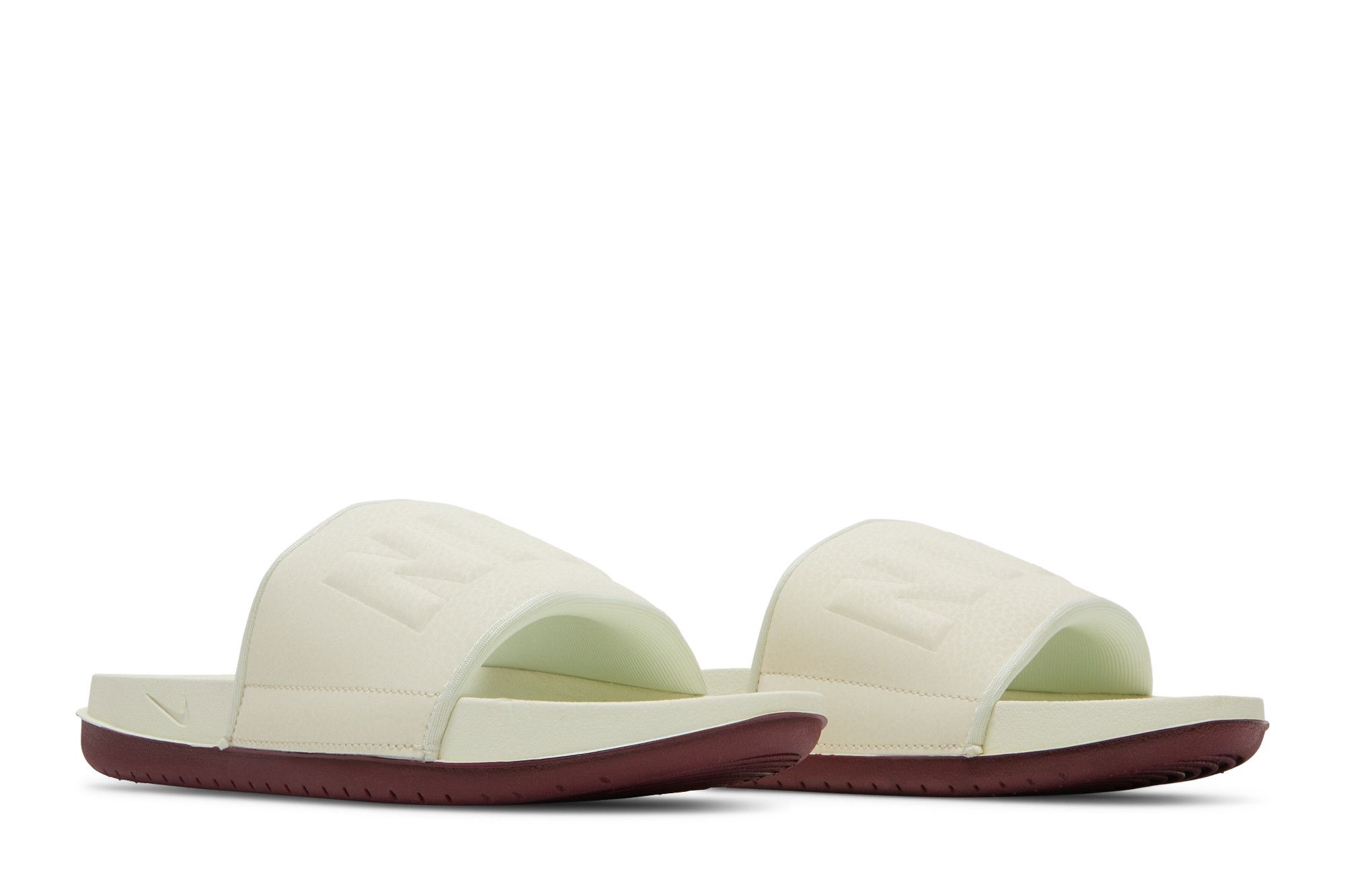 Cheap (W) Nike Offcourt Slide ''Cashmere'' Sandale BQ4632-701