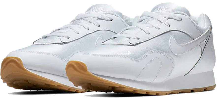 (W) 나이키 아웃버스트 '화이트' (Nike 아웃버스트 화이트) AO1069-114 Lookbook (W) 나이키 아웃버스트 '화이트' (Nike 아웃버스트 화이트) AO1069-114