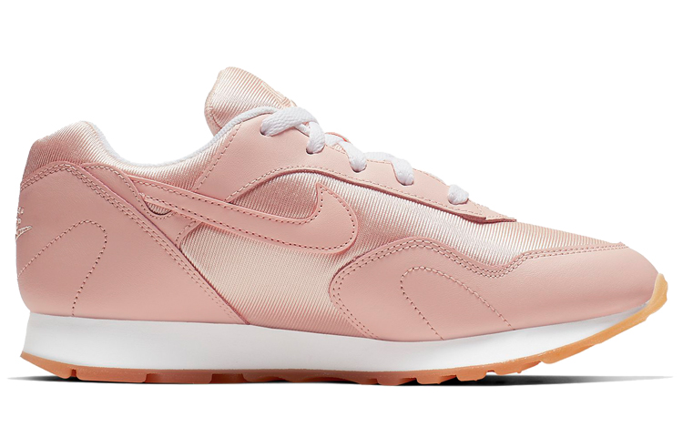 Shop Nike Outburst 低筒 跑步鞋 女款 粉色