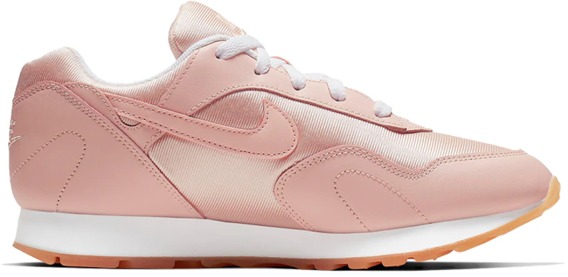 Nike Outburst 低筒 跑步鞋 女款 粉色 Shop Nike Outburst 低筒 跑步鞋 女款 粉色