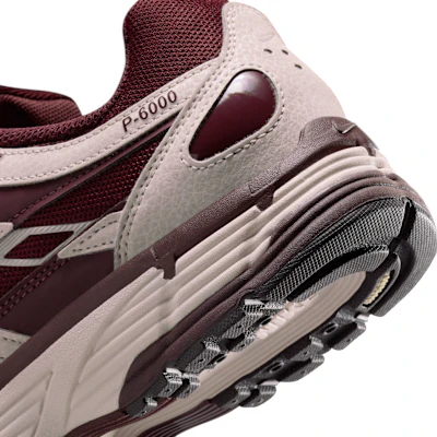 (W) Nike P-6000 Hardloopschoenen Zijde Rood/Bordeaux As/Bordeaux Crush IM5237-600 1