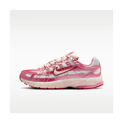 (W) Nike P-6000 Sneakers Summit White/P-Annie/Team Crimson/Shield Red