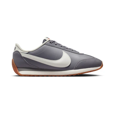 (W) Nike Pacific Leather Pencil Point Sail Gum