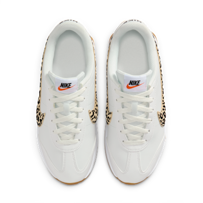 Shop (W) 나이키 퍼시픽 레더 SE 서밋 화이트/화이트/블랙 라이트 브라운/블랙 IM7328-100