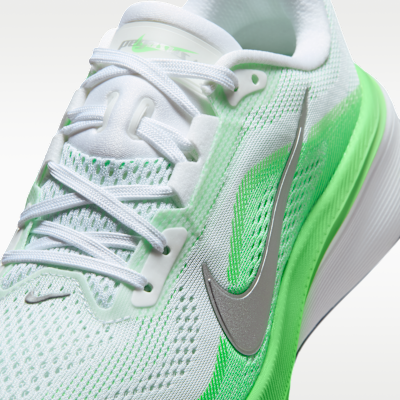 Sizing (W) Nike Pegasus 42 Blanc/Vert Rayé/Vert Illusion/Argent Métallique IB1881-101