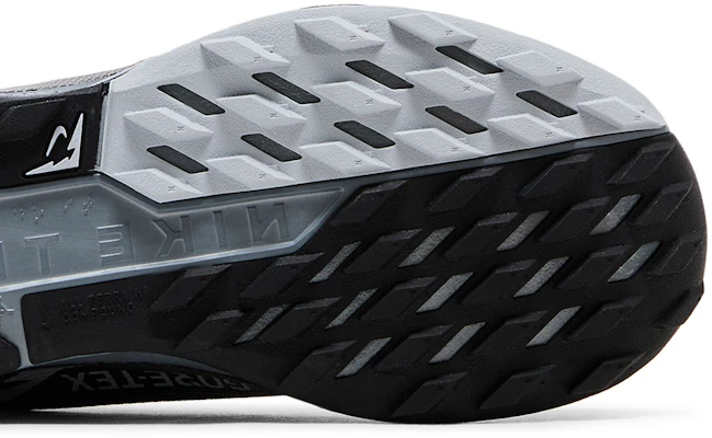 (W) Nike Pegasus Trail 5 GORE-TEX 'Hitam Abu-abu Serigala' FQ0912-001 Details for (W) Nike Pegasus Trail 5 GORE-TEX 'Hitam Abu-abu Serigala' FQ0912-001