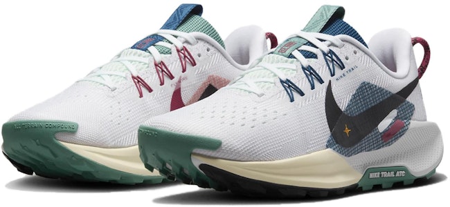 Nike Peg Trail 5 專業時尚舒適運動減震耐磨 低筒 跨國田徑跑鞋 女款 白藍黑 Lookbook Nike Peg Trail 5 專業時尚舒適運動減震耐磨 低筒 跨國田徑跑鞋 女款 白藍黑