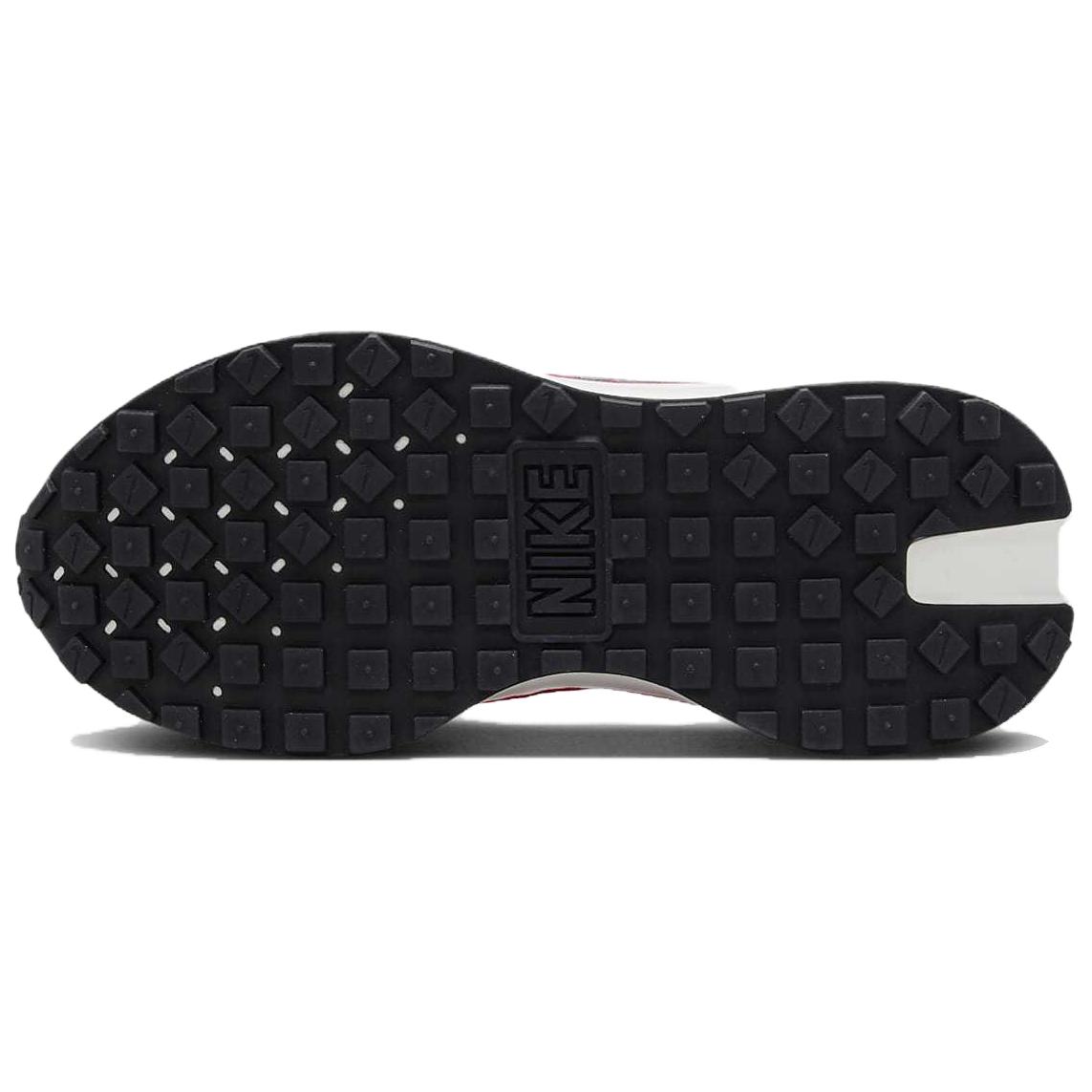 Details for (W) Nike Phoenix Waffle ''Bruin Zwart'' FQ8721-200