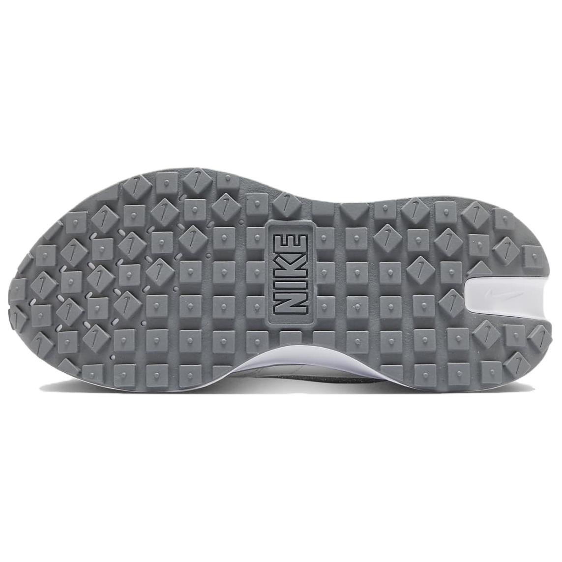 Details for (W) Nike Phoenix Waffle ''Glitter'' Scarpe HQ3463-191
