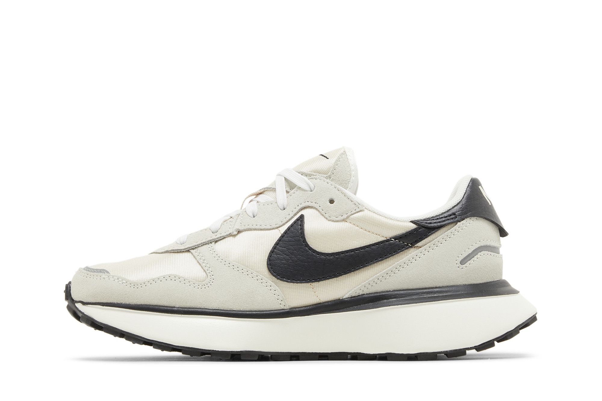 Lookbook (W) Nike Phoenix Waffle ''Bianco Summit Nero'' FD2196-100