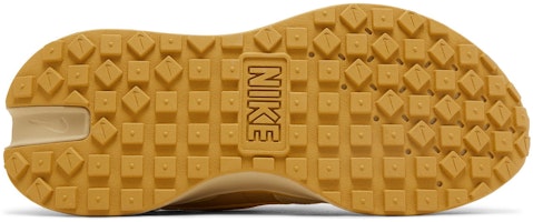 (W) Nike Phoenix Waffle 'Emas Gandum' FJ1409-700 Shop (W) Nike Phoenix Waffle 'Emas Gandum' FJ1409-700