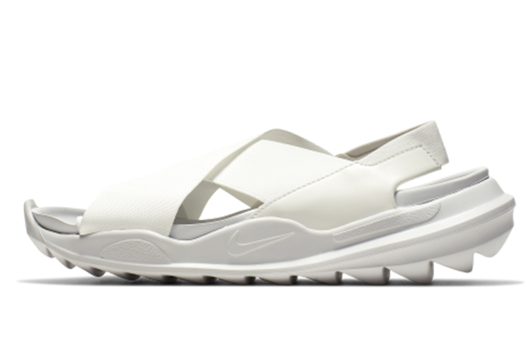 (W) Nike Praktisk 'Summit White'