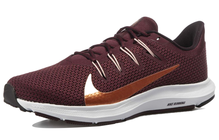 Lookbook (W) Nike Quest 2 Low-Top Rosso CI3803-601