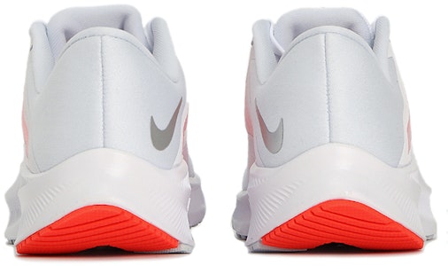 (W) Nike Quest 3 'Putih Cerah Crimson' CD0232-105 Lookbook (W) Nike Quest 3 'Putih Cerah Crimson' CD0232-105