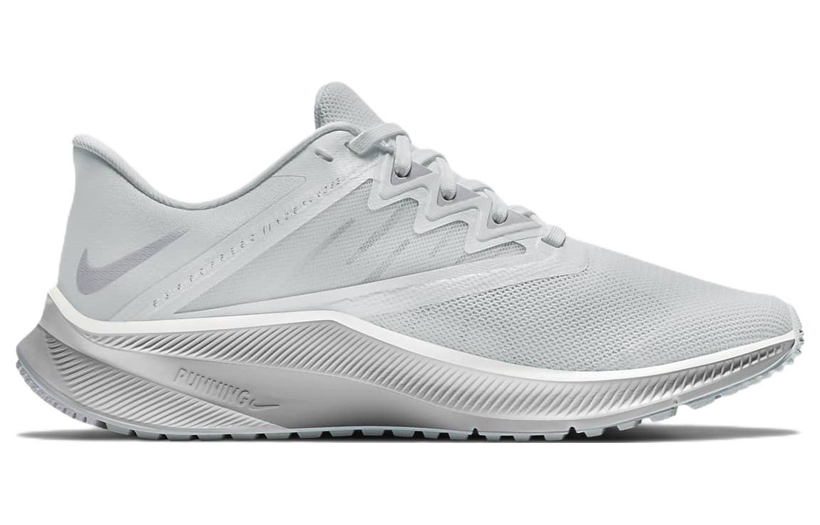 Order (W) Nike Quest 3 Baskets Basses Argentées Sport CD0232-004
