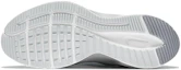 Shop (W) Nike Quest 3 Baskets Basses Argentées Sport CD0232-004