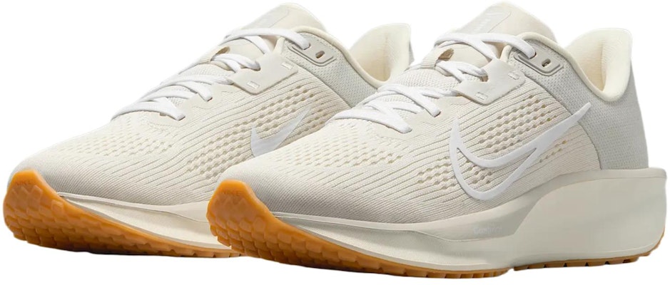 (W) Nike Quest 6 'Hueso Claro' IB7943-072 Lookbook (W) Nike Quest 6 'Hueso Claro' IB7943-072