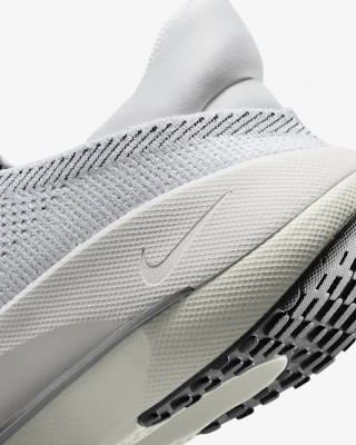 (W) Nike Rayna Easy-On Premium ''Summit White Sail'' Dames Sneakers FZ2118-101 Cheap (W) Nike Rayna Easy-On Premium ''Summit White Sail'' Dames Sneakers FZ2118-101