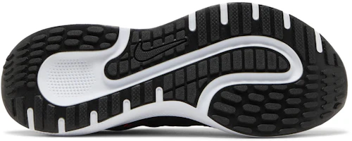 Shop Nike React Escape Run 低筒跑步鞋 女款 黑色