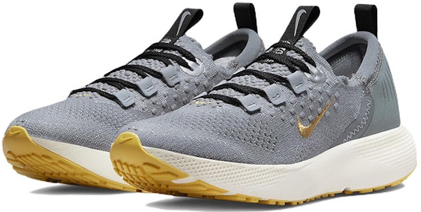 (W) Nike React Escape Run Flyknit 'Gris Frío y Oro Metálico' DC4269-003 Lookbook (W) Nike React Escape Run Flyknit 'Gris Frío y Oro Metálico' DC4269-003