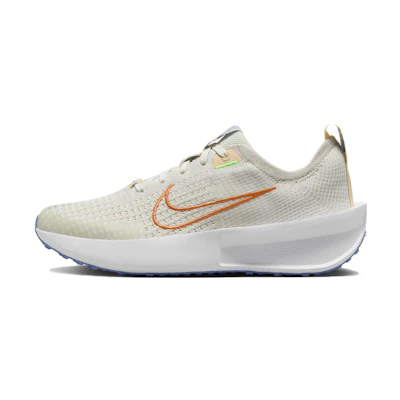 (W) Nike Interact Run 'Light Bone Bright Mandarin'