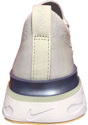 (W) Nike React Infinity Run Flyknit 'Blanco Crema Plateado' CD4372-007 Lookbook (W) Nike React Infinity Run Flyknit 'Blanco Crema Plateado' CD4372-007