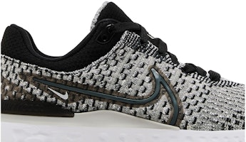 Order (W) Nike React Infinity Run Flyknit 3 ''Schwarz Dunkles Rauchgrau'' DD3024-006