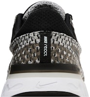 Sizing (W) Nike React Infinity Run Flyknit 3 ''Schwarz Dunkles Rauchgrau'' DD3024-006