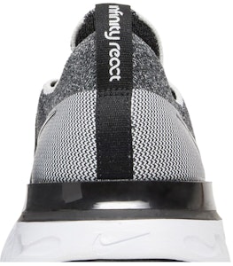 耐吉 React Infinity Run Flyknit 1 低幫 跑步鞋 女款 黑白灰 Sizing 耐吉 React Infinity Run Flyknit 1 低幫 跑步鞋 女款 黑白灰