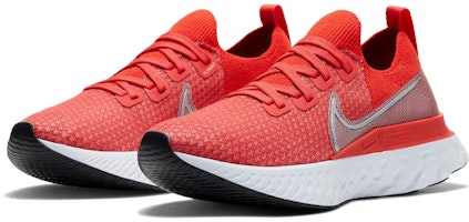 (W) 耐克React Infinity Run Flyknit '智利红'跑鞋 DC2054-600 Lookbook (W) 耐克React Infinity Run Flyknit '智利红'跑鞋 DC2054-600