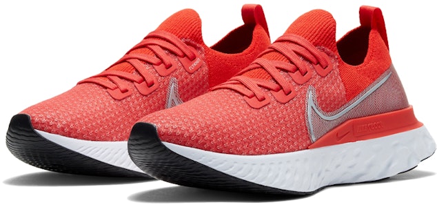 (W) ナイキ リアクト インフィニティ ラン フライニット "チリレッド" DC2054-600 Lookbook (W) ナイキ リアクト インフィニティ ラン フライニット "チリレッド" DC2054-600