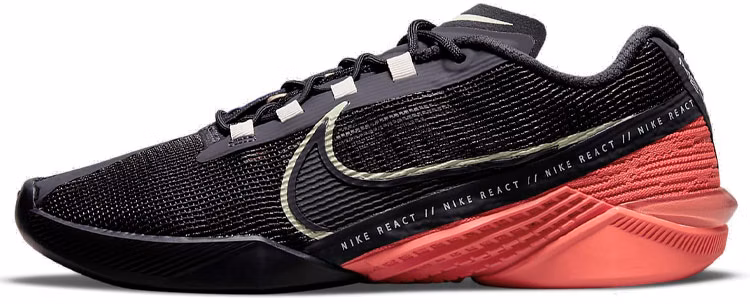 women-nike-react-metcon-turbo-sneakers-black-red-ct-1249-558