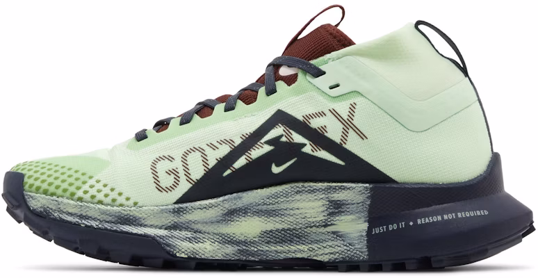 (W) Nike React Pegasus Trail 4 GORE-TEX 'Vapor Green Dark Thunder Blue' Sepatu Lari DJ7929-303 Lookbook (W) Nike React Pegasus Trail 4 GORE-TEX 'Vapor Green Dark Thunder Blue' Sepatu Lari DJ7929-303